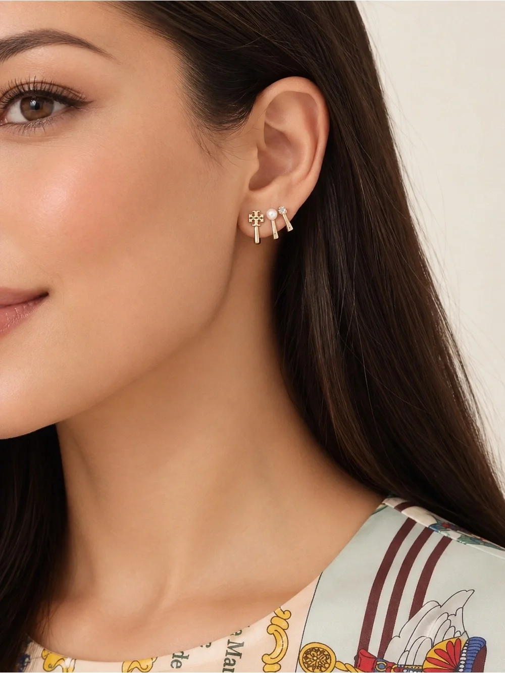 TORY BURCH • Gold Logo Pearl Ear Jacket Set Kira Multi-hoop Earrings